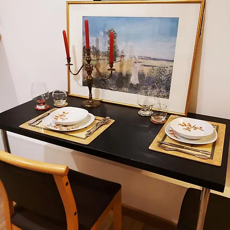 Apartament Beau Proche De La Gare De Train *